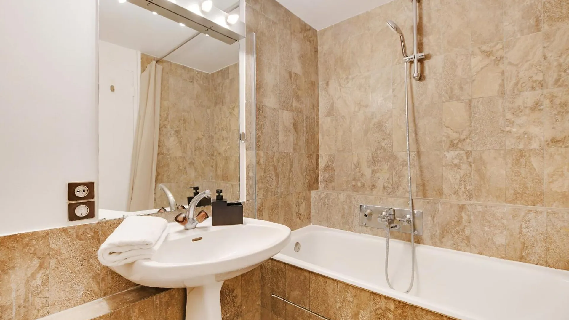Апартаменты Seine & Eiffel Flat Ac Париж Франция